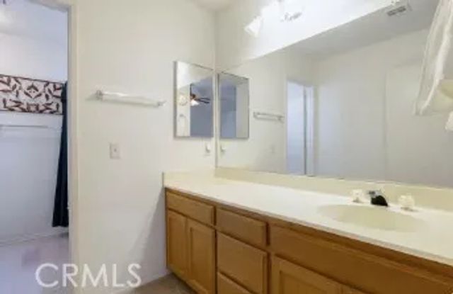 37234 Newbury, Palmdale, CA 93552