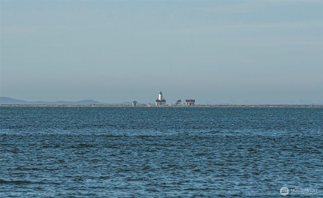 381 3 Crabs Road, Sequim, WA 98382