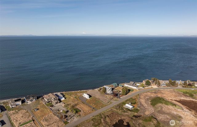 381 3 Crabs Road, Sequim, WA 98382