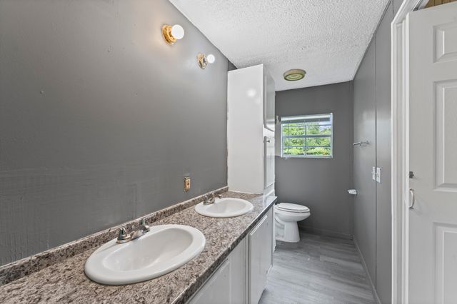 118 Canvasback N, Baytown, TX 77523