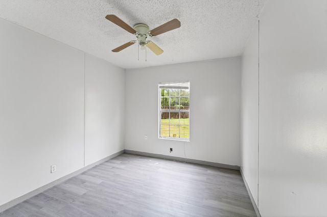 118 Canvasback N, Baytown, TX 77523