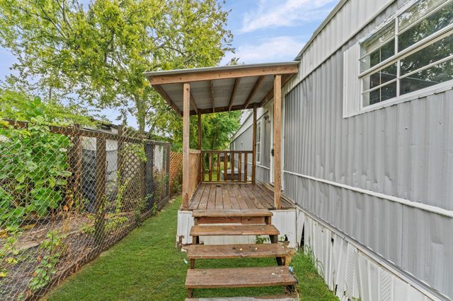 118 Canvasback N, Baytown, TX 77523