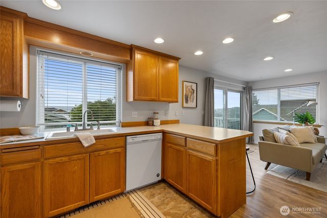 2411 E 13th Street, Bremerton, WA 98310