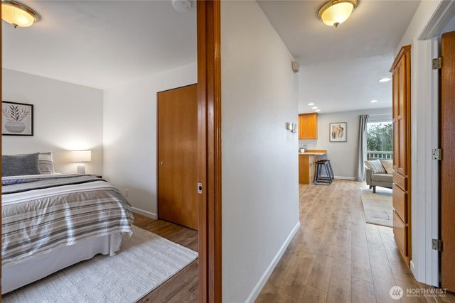 2411 E 13th Street, Bremerton, WA 98310