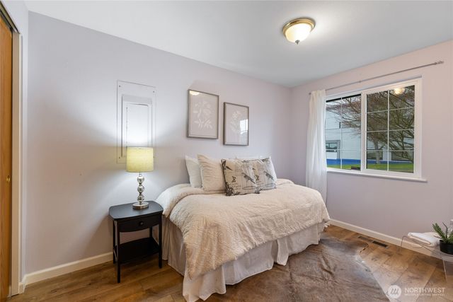 2411 E 13th Street, Bremerton, WA 98310