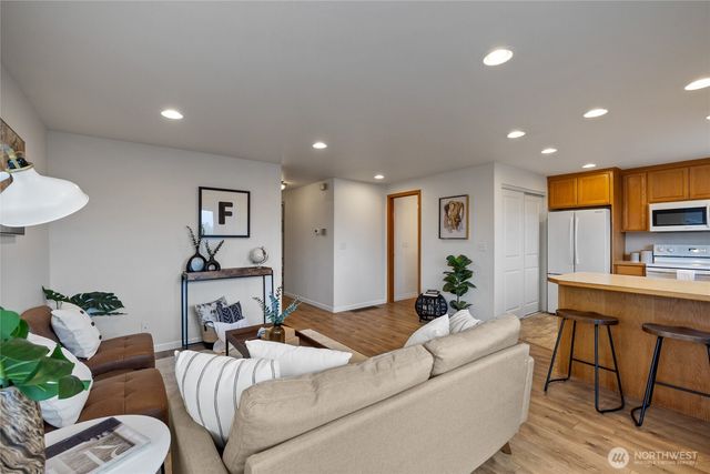 2411 E 13th Street, Bremerton, WA 98310