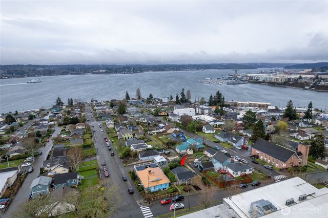 2411 E 13th Street, Bremerton, WA 98310