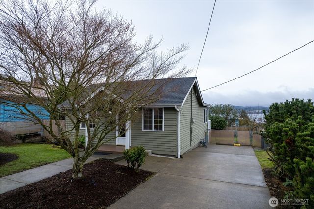 2411 E 13th Street, Bremerton, WA 98310