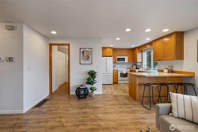 2411 E 13th Street, Bremerton, WA 98310