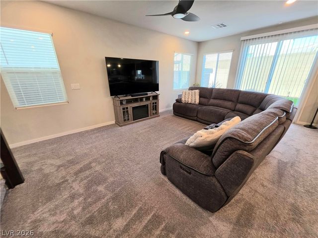 2882 Timber Country Road, North Las Vegas, NV 89086