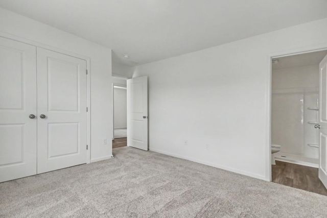90 Vintage Way, Tabor City, NC 28463