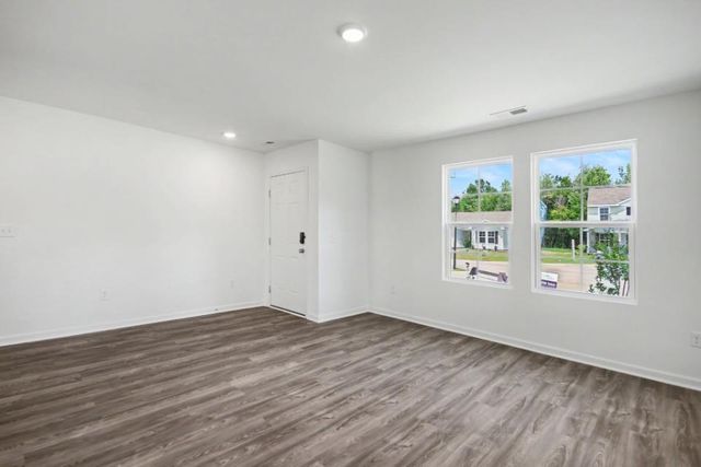 90 Vintage Way, Tabor City, NC 28463