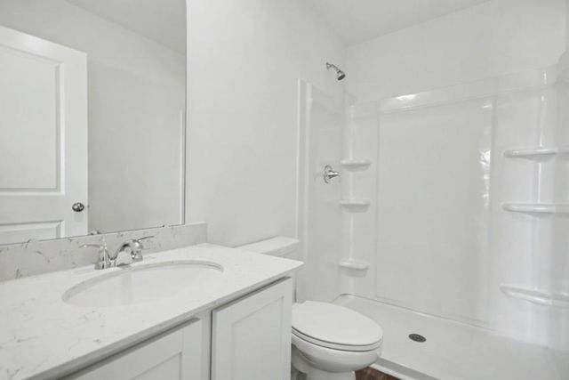 90 Vintage Way, Tabor City, NC 28463