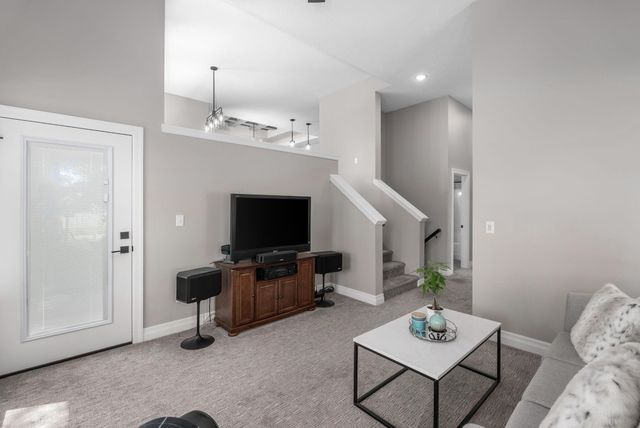 2905 W 58TH STREET N, Wichita, KS 67204