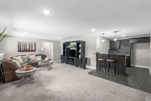 2905 W 58TH STREET N, Wichita, KS 67204