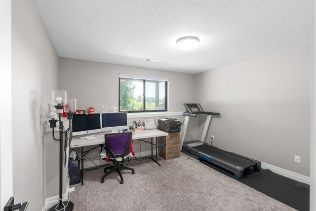 2905 W 58TH STREET N, Wichita, KS 67204