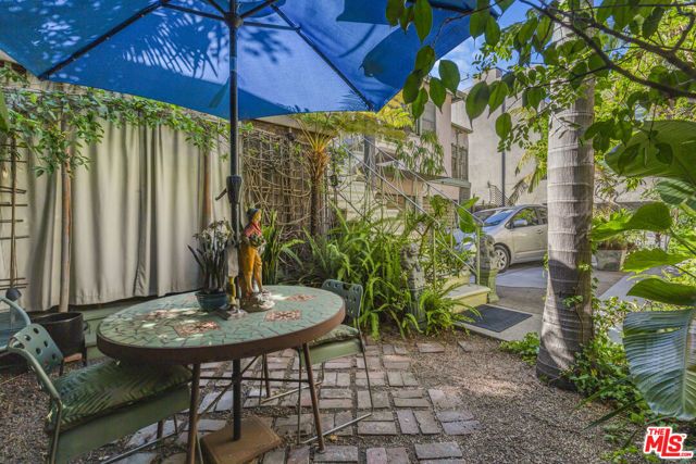 803 Huntley Drive, West Hollywood, CA 90069