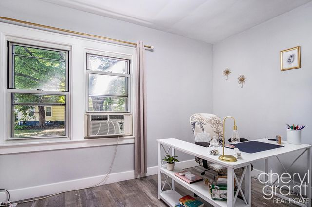 100 Colrain Street SW, Grand Rapids, MI 49548