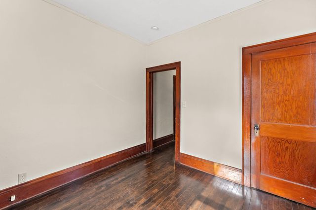 2034 Stillwater Avenue E, Saint Paul, MN 55119