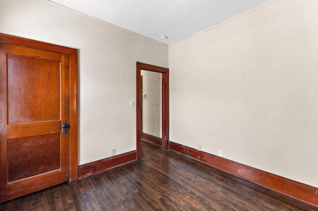 2034 Stillwater Avenue E, Saint Paul, MN 55119