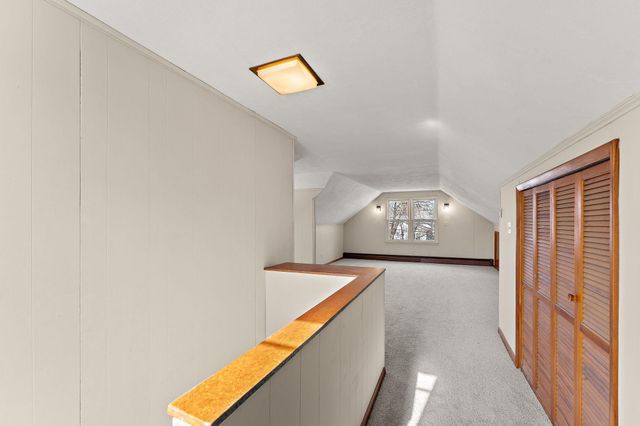 2034 Stillwater Avenue E, Saint Paul, MN 55119