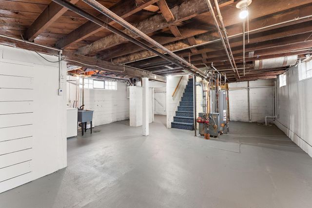 2034 Stillwater Avenue E, Saint Paul, MN 55119