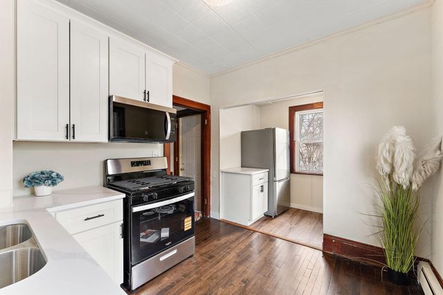 2034 Stillwater Avenue E, Saint Paul, MN 55119