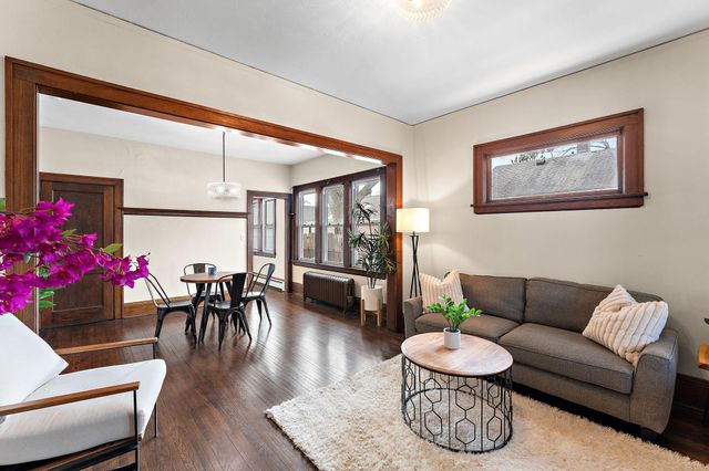 2034 Stillwater Avenue E, Saint Paul, MN 55119