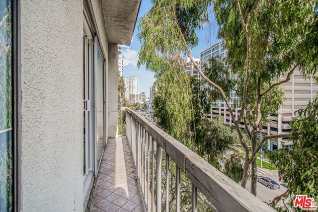 10751 Wilshire Boulevard 801, Los Angeles, CA 90024