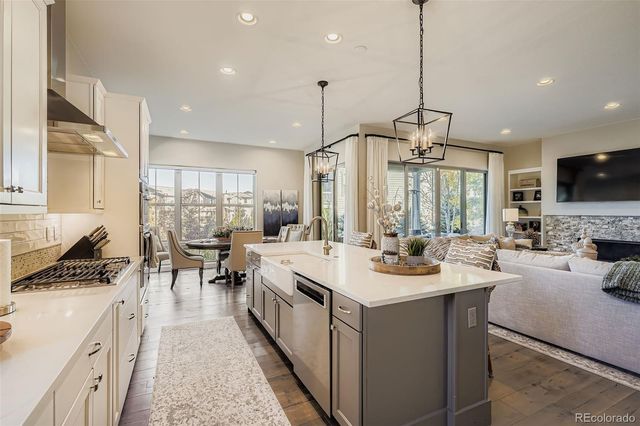 10414 Maplebrook Way, Highlands Ranch, CO 80126