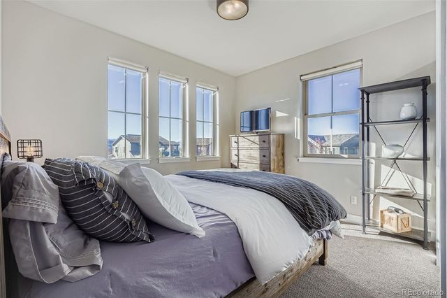 10414 Maplebrook Way, Highlands Ranch, CO 80126