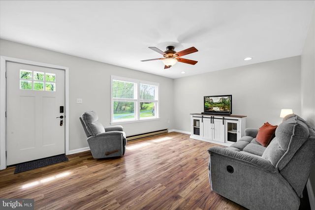445 SCOTCH PINE RD, Dillsburg, PA 17019