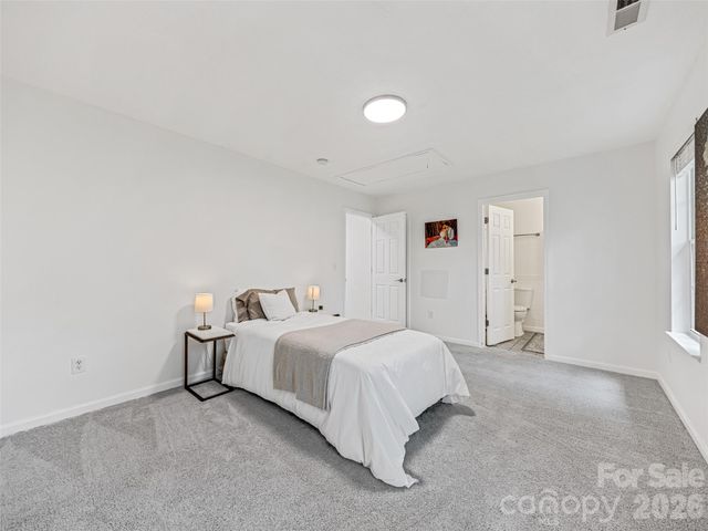 155 Wiltshire Circle, Fletcher, NC 28732