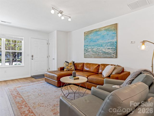 155 Wiltshire Circle, Fletcher, NC 28732