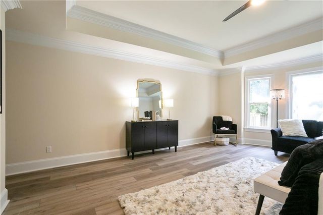 300 Saddle Creek Lane, Roswell, GA 30076