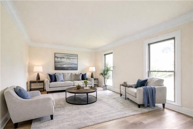 300 Saddle Creek Lane, Roswell, GA 30076