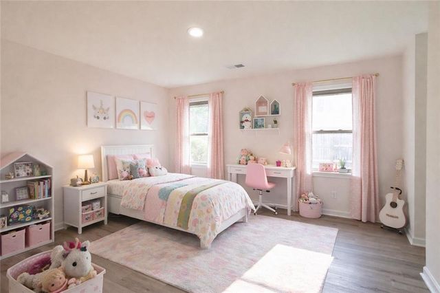 300 Saddle Creek Lane, Roswell, GA 30076