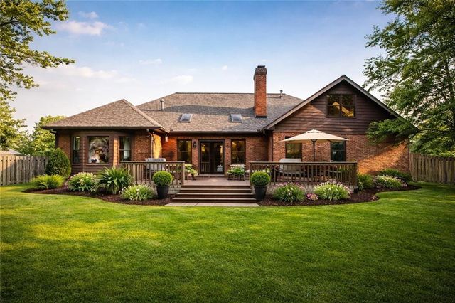 300 Saddle Creek Lane, Roswell, GA 30076