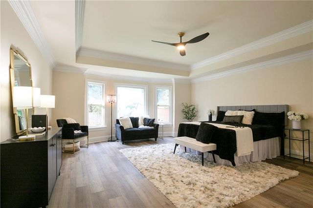 300 Saddle Creek Lane, Roswell, GA 30076