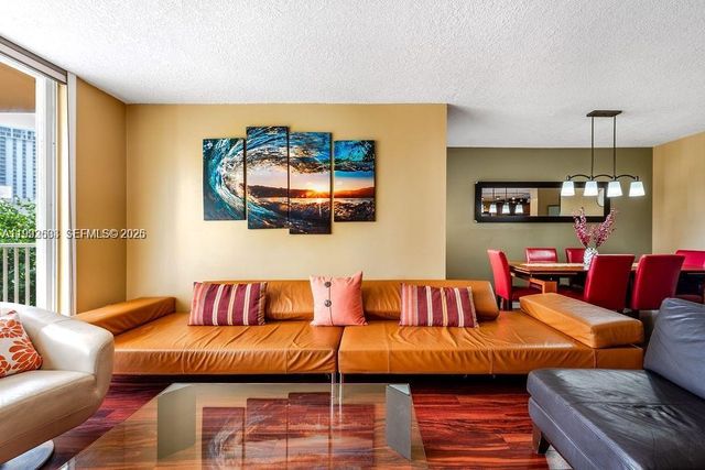 19999 E Country Club Dr 1302, Aventura, FL 33180