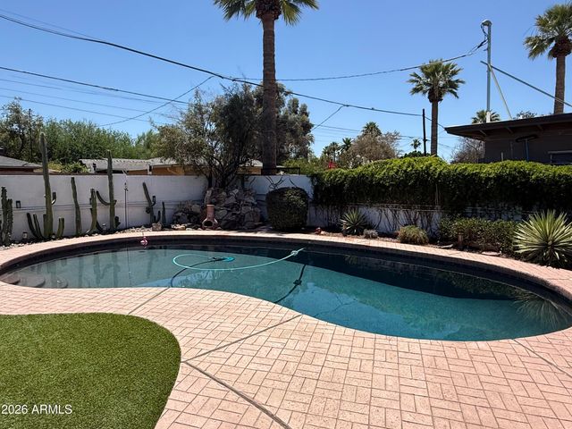 705 W WILSHIRE Drive, Phoenix, AZ 85007