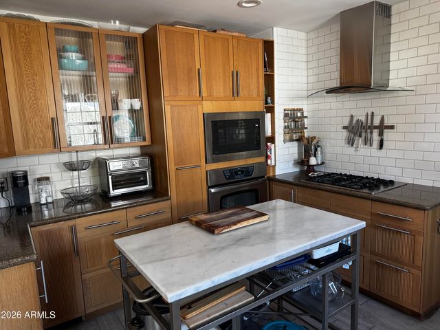 705 W WILSHIRE Drive, Phoenix, AZ 85007