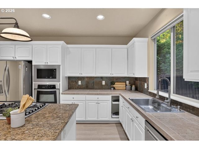 17458 Sw 135TH Pl, Portland, OR 97224