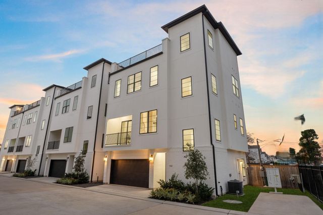 8707 Ojeman Villas Drive, Houston, TX 77055