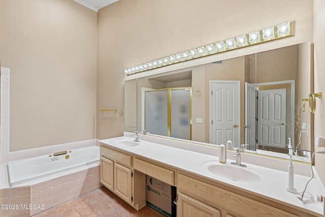 64730 E Canyon Shadows Lane, Saddlebrooke, AZ 85739