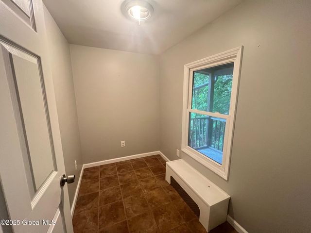 31-33 Malta Avenue, Ballston Spa, NY 12020