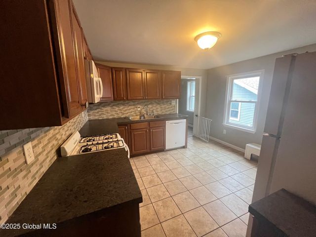 31-33 Malta Avenue, Ballston Spa, NY 12020