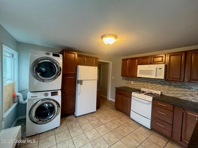 31-33 Malta Avenue, Ballston Spa, NY 12020