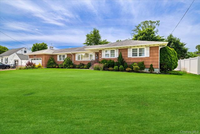 332 Marcy Street, West Babylon, NY 11704