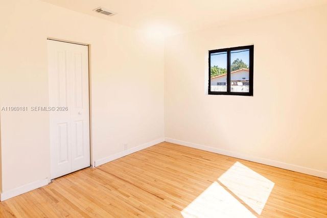 415 E 52nd Street, Hialeah, FL 33013